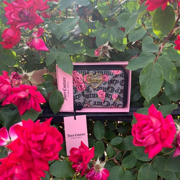 Juicy Couture Wallet - Picture 7 of 10